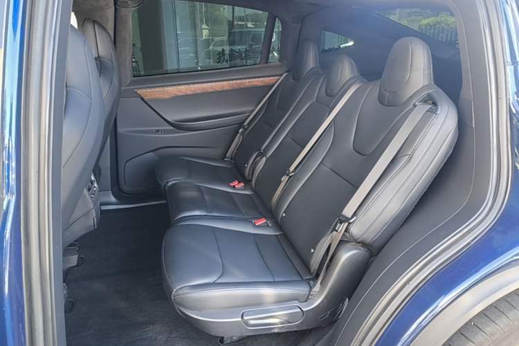 Used Tesla Model X 2019 Long-Range Version Left Rear Seat