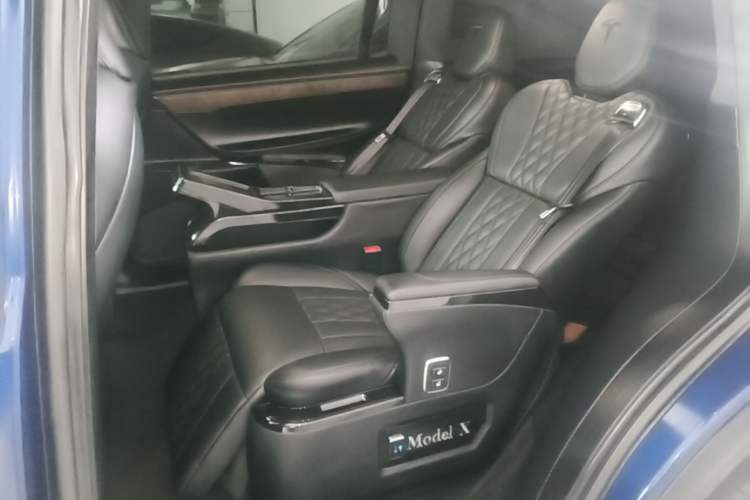 Used Tesla Model X 2019 Long-Range Version Left Rear Seat