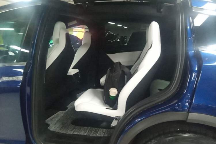 Used Tesla Model X 2019 Long-Range Version Left Rear Seat