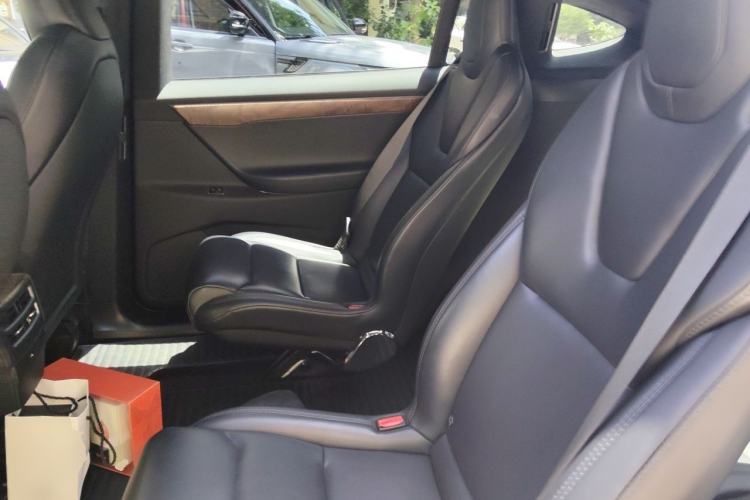 Used Tesla Model X 2019 Long-Range Version Left Rear Seat
