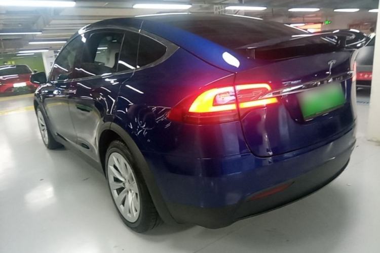 Used Tesla Model X 2019 Long-Range Version Rear Left 45 Deg