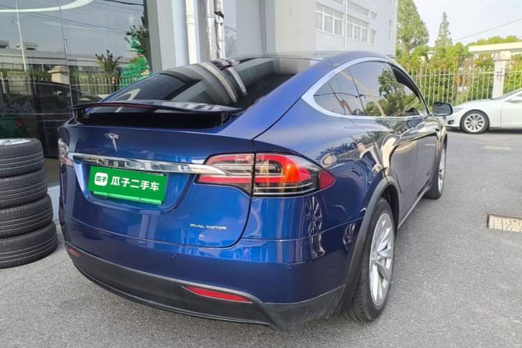 Used Tesla Model X 2019 Long-Range Version Rear Right 45 Deg