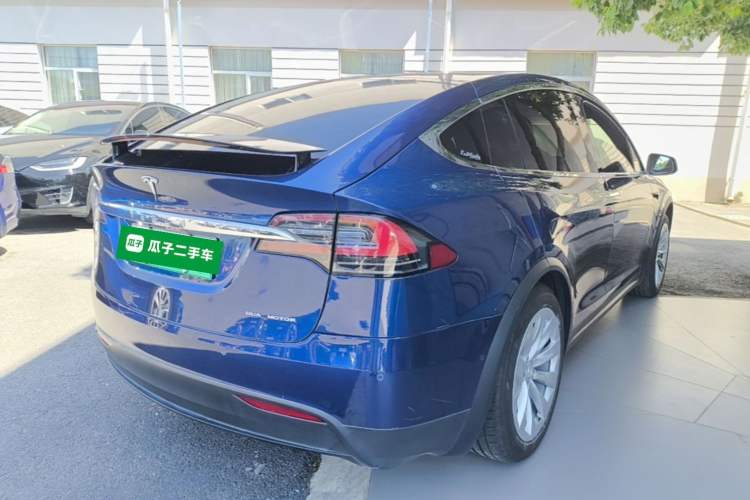 Used Tesla Model X 2019 Long-Range Version Rear Right 45 Deg