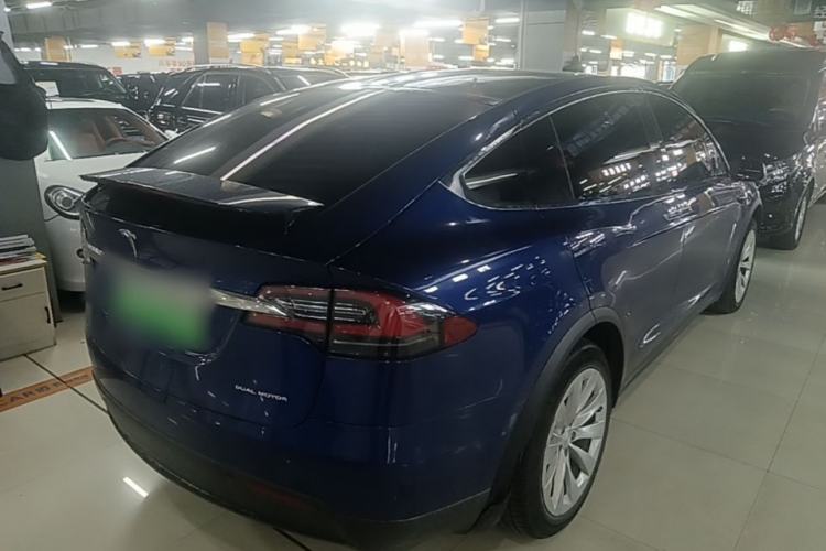 Used Tesla Model X 2019 Long-Range Version Rear Right 45 Deg