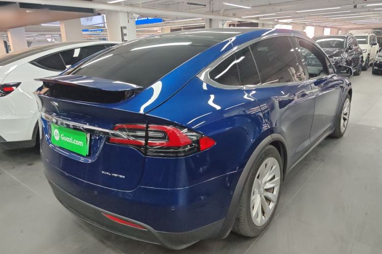 Used Tesla Model X 2019 Long-Range Version Rear Right 45 Deg