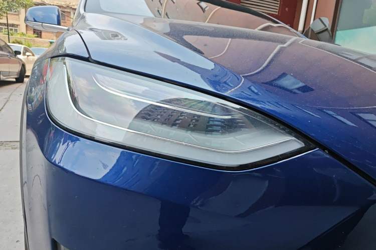 Used Tesla Model X 2019 Long-Range Version Right Front Headlight