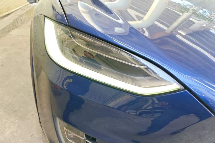 Used Tesla Model X 2019 Long-Range Version Right Front Headlight