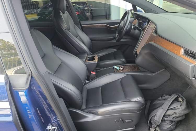 Used Tesla Model X 2019 Long-Range Version Right Front Seat