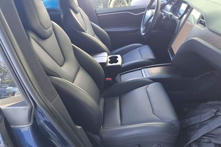 Used Tesla Model X 2019 Long-Range Version Right Front Seat