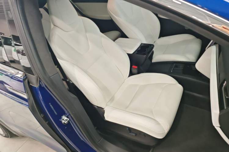 Used Tesla Model X 2019 Long-Range Version Right Front Seat