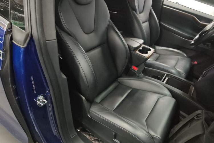 Used Tesla Model X 2019 Long-Range Version Right Front Seat