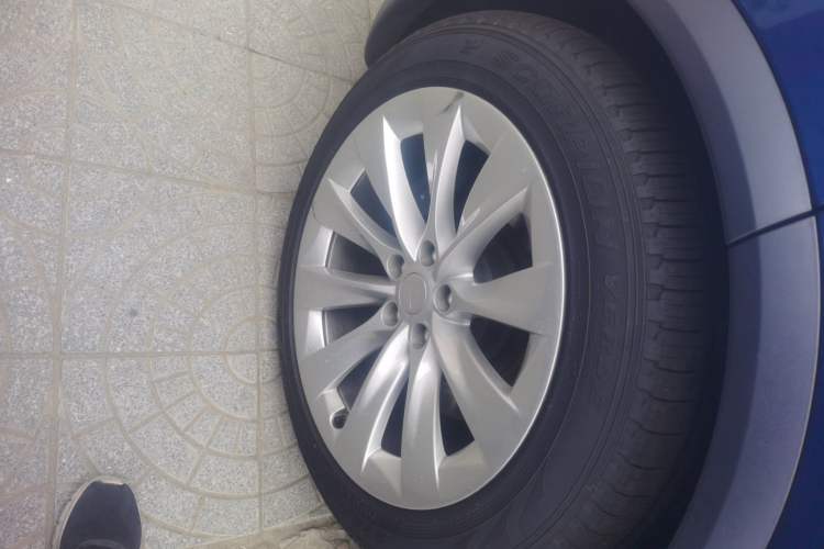 Used Tesla Model X 2019 Long-Range Version Right Rear Wheel Hub