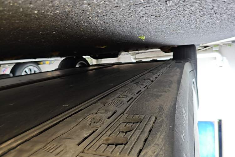 Used Tesla Model X 2019 Long-Range Version Right Side Sill