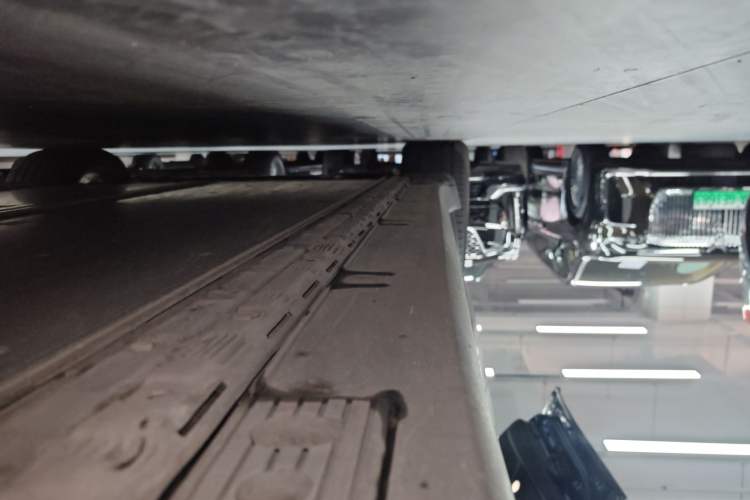 Used Tesla Model X 2019 Long-Range Version Right Side Sill