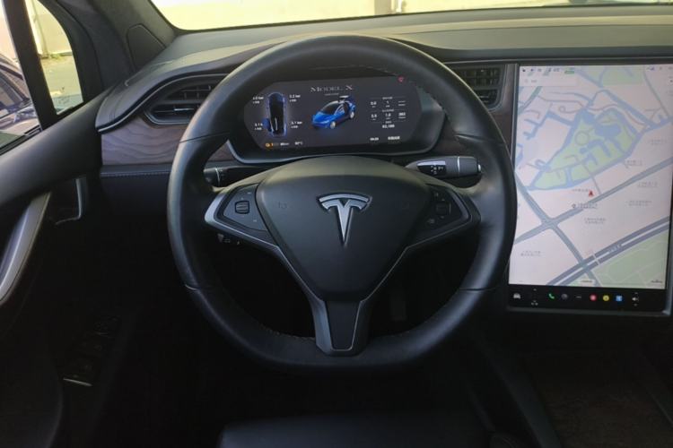 Used Tesla Model X 2019 Long-Range Version Steering Wheel