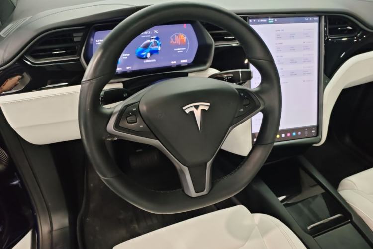 Used Tesla Model X 2019 Long-Range Version Steering Wheel
