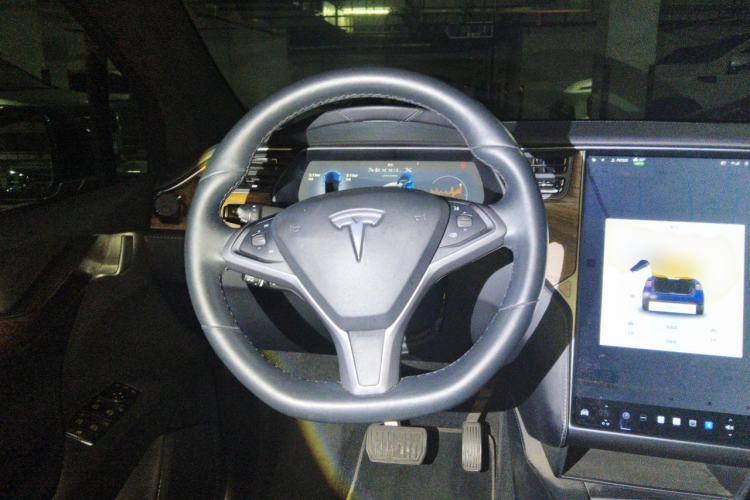 Used Tesla Model X 2019 Long-Range Version Steering Wheel