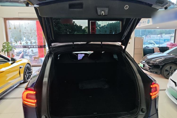 Used Tesla Model X 2019 Long-Range Version Trunk