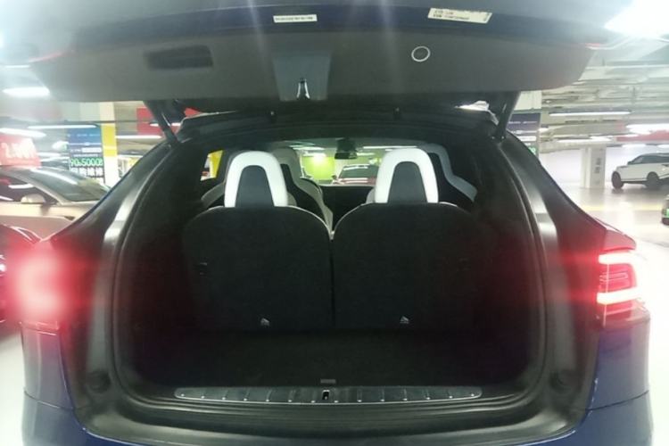 Used Tesla Model X 2019 Long-Range Version Trunk