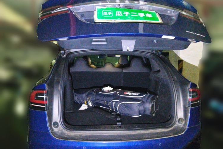 Used Tesla Model X 2019 Long-Range Version Trunk
