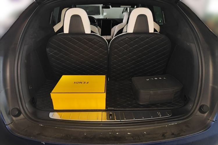 Used Tesla Model X 2019 Long-Range Version Trunk