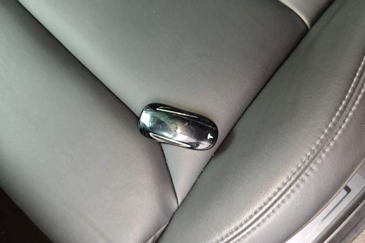Used Tesla Model X 2019 Long-Range Version Vehicle Key