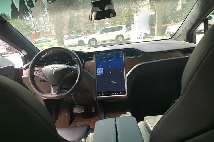 Used Tesla Model X 2019 Long-Range Version Center Console