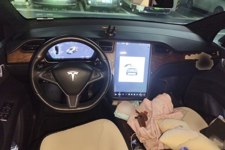 Used Tesla Model X 2019 Long-Range Version Center Console