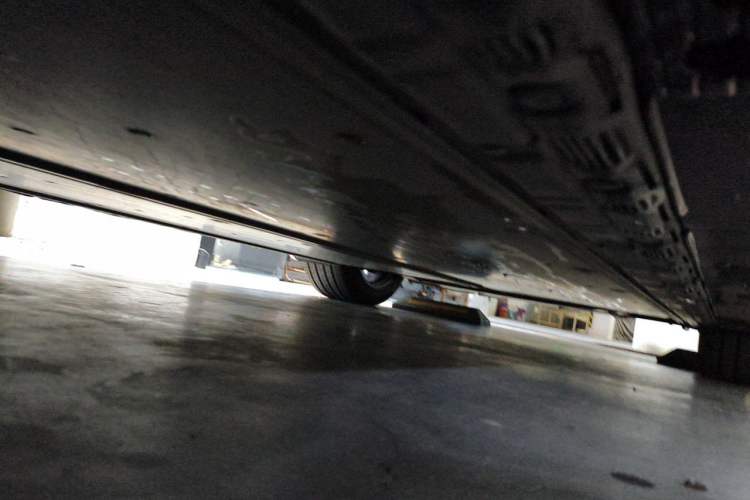 Used Tesla Model X 2019 Long-Range Version Chassis Front Left