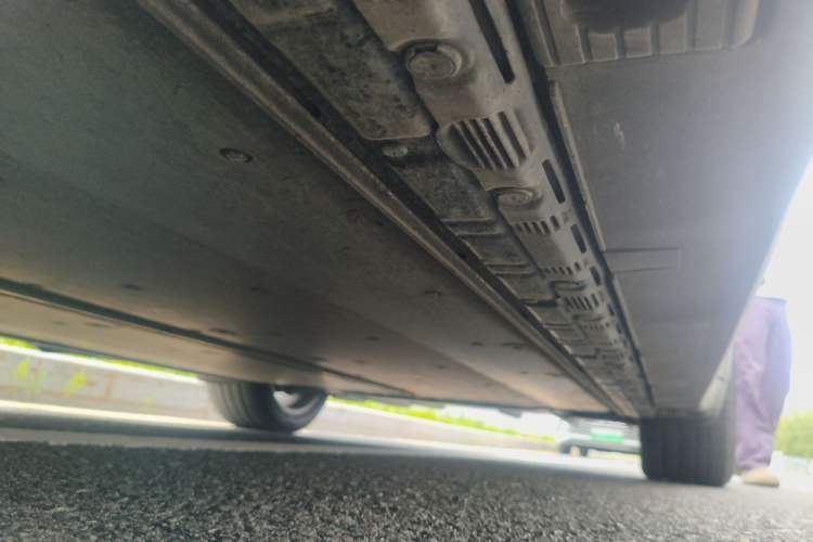 Used Tesla Model X 2019 Long-Range Version Chassis Front Left