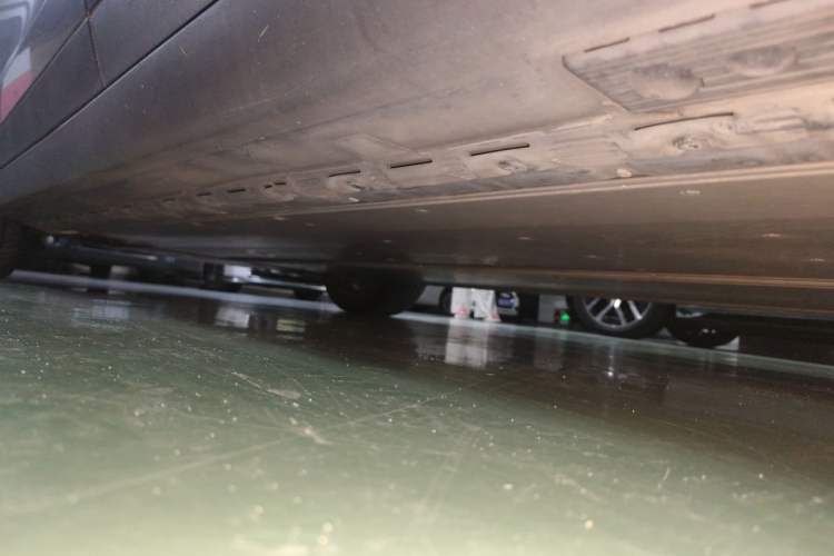Used Tesla Model X 2019 Long-Range Version Chassis Rear Left