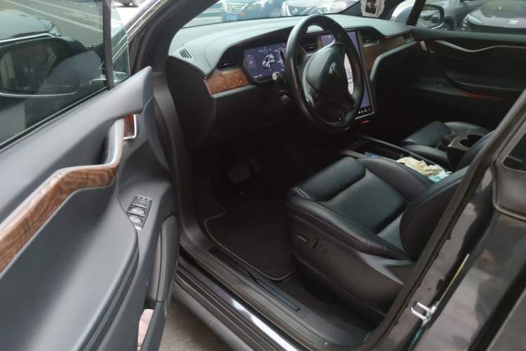 Used Tesla Model X 2019 Long-Range Version Driver Seat