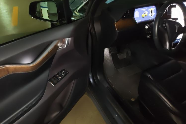 Used Tesla Model X 2019 Long-Range Version Driver Seat