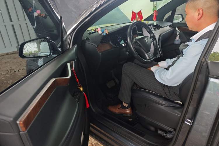 Used Tesla Model X 2019 Standard Range Version Driver Seat