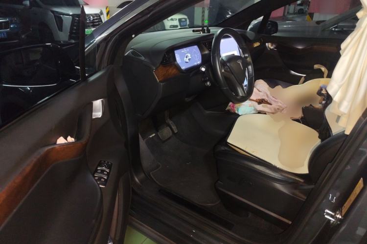 Used Tesla Model X 2019 Long-Range Version Driver Seat