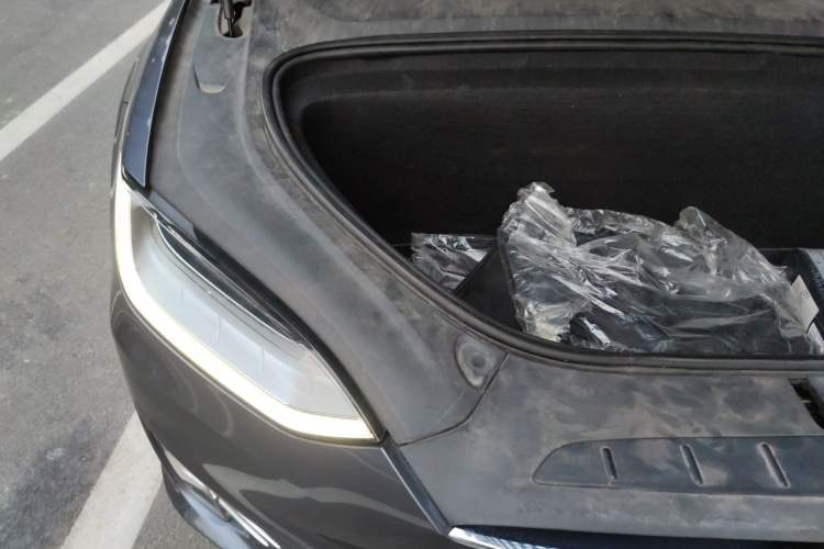 Used Tesla Model X 2019 Long-Range Version Engine Bay Right