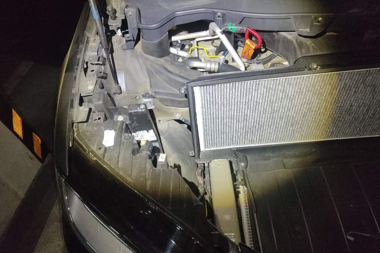 Used Tesla Model X 2019 Long-Range Version Engine Bay Right