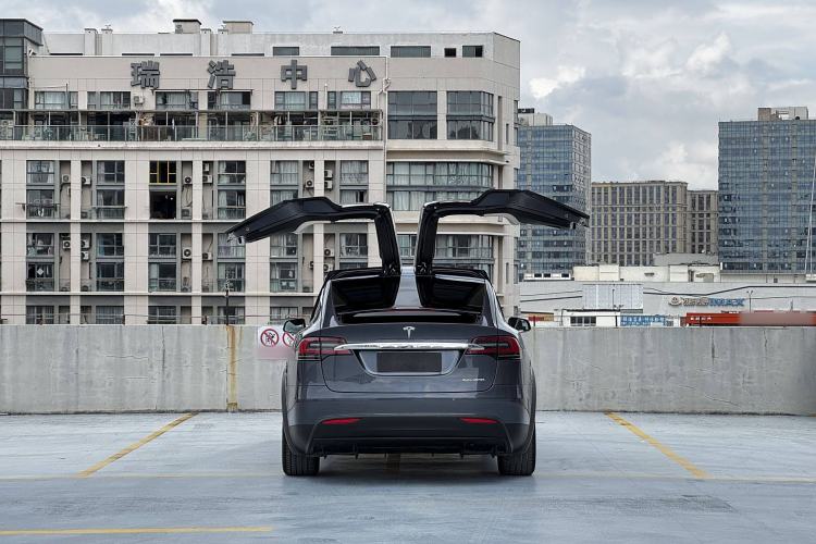 Used Tesla Model X 2019 Long-Range Version Exterior 11