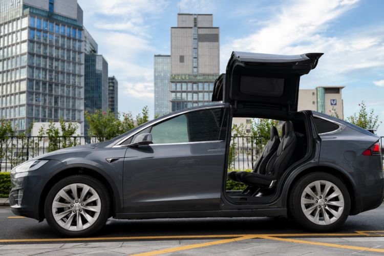 Used Tesla Model X 2019 Long-Range Version Exterior 3