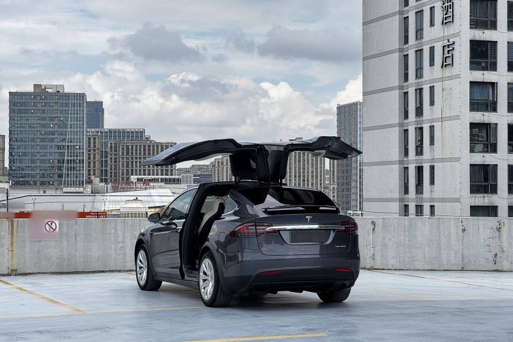 Used Tesla Model X 2019 Long-Range Version Exterior 6