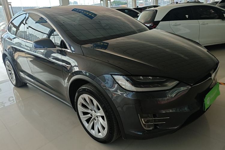 Used Tesla Model X 2019 Long-Range Version Front Right 45 Deg