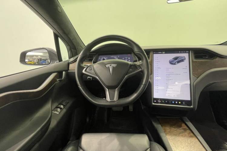 Used Tesla Model X 2019 Long-Range Version Interior 2