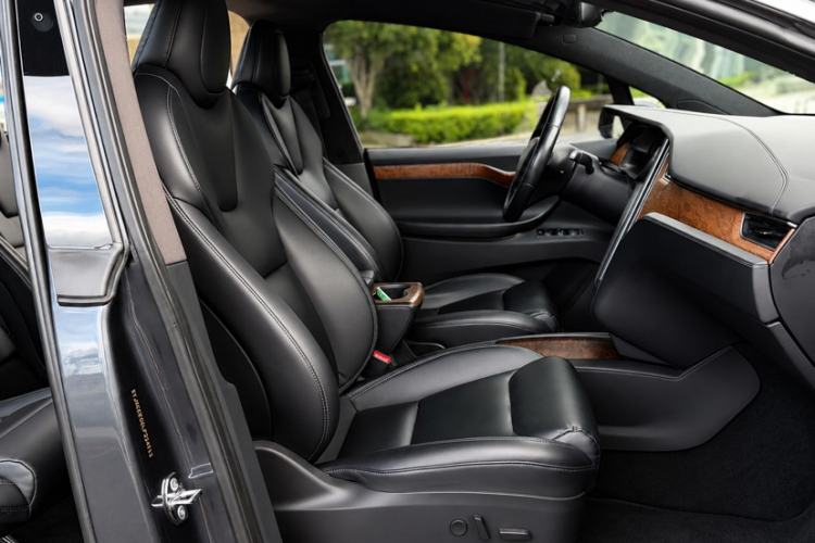 Used Tesla Model X 2019 Long-Range Version Interior 6