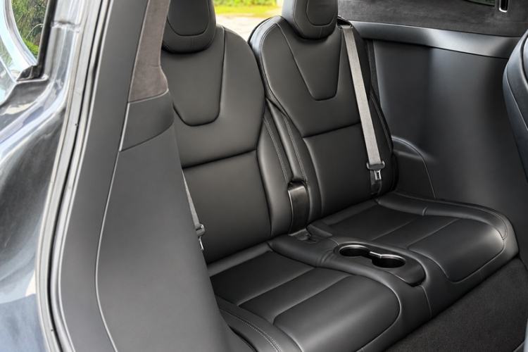 Used Tesla Model X 2019 Long-Range Version Interior 9