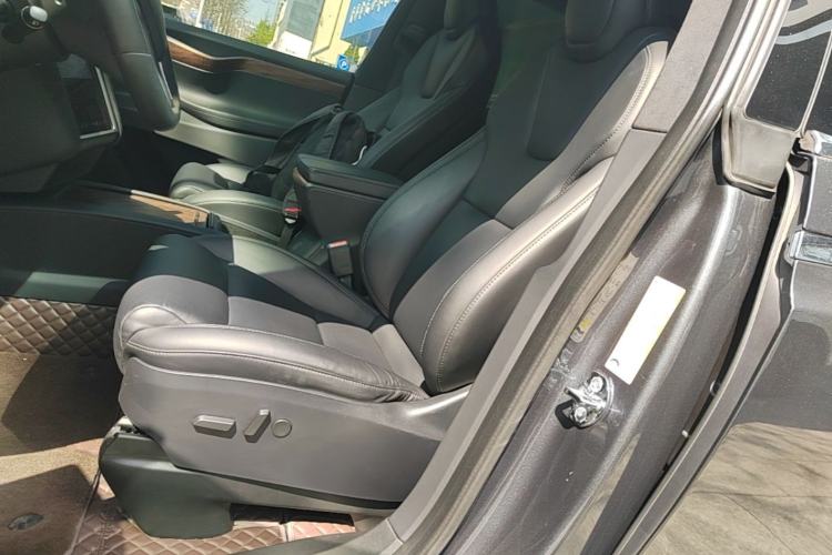 Used Tesla Model X 2019 Long-Range Version Left Front Seat