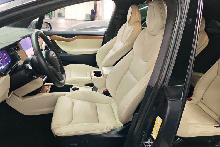 Used Tesla Model X 2019 Long-Range Version Left Front Seat
