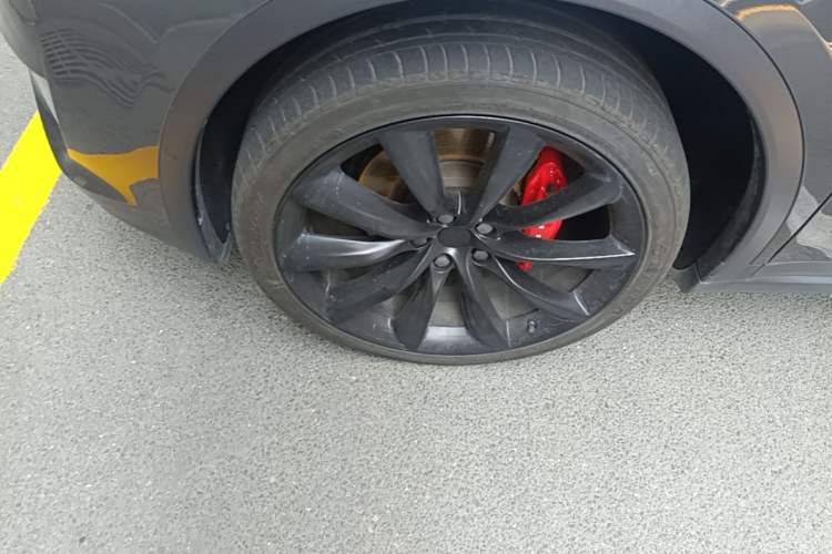 Used Tesla Model X 2019 Performance High-Performance Edition Left Front Wheel Hub