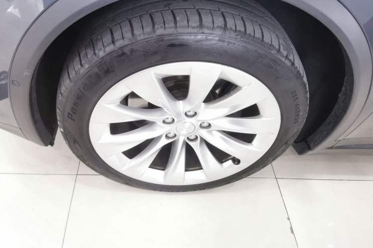 Used Tesla Model X 2019 Long-Range Version Left Front Wheel Hub