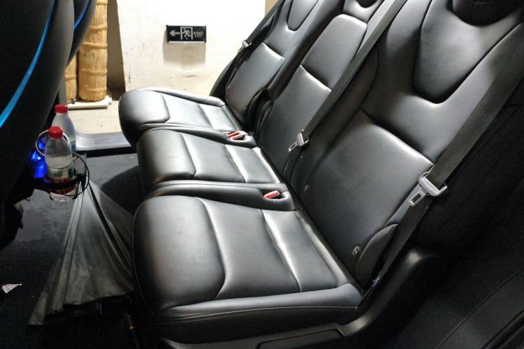 Used Tesla Model X 2019 Long-Range Version Left Rear Seat