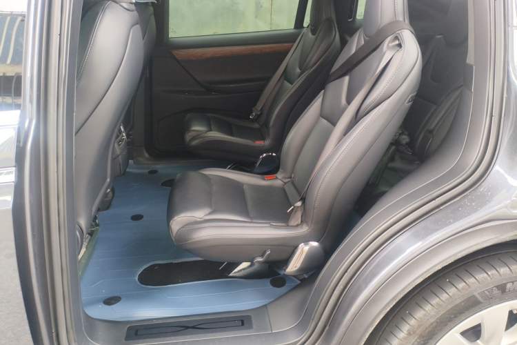 Used Tesla Model X 2019 Long-Range Version Left Rear Seat